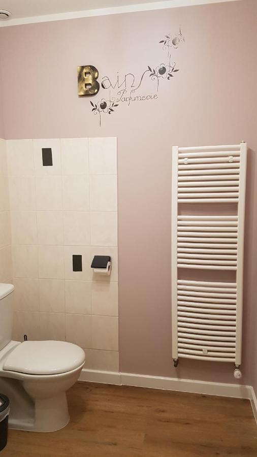 Chambres D'Hotes Du Tilleul Nanteuil-en-Vallee Luaran gambar