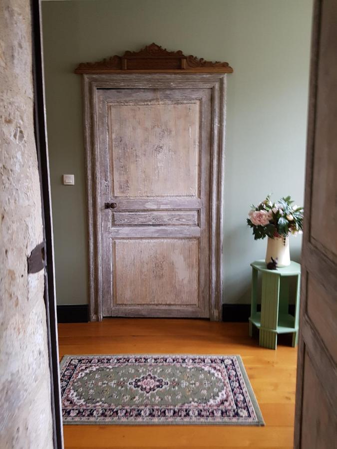 Chambres D'Hotes Du Tilleul Nanteuil-en-Vallee Luaran gambar
